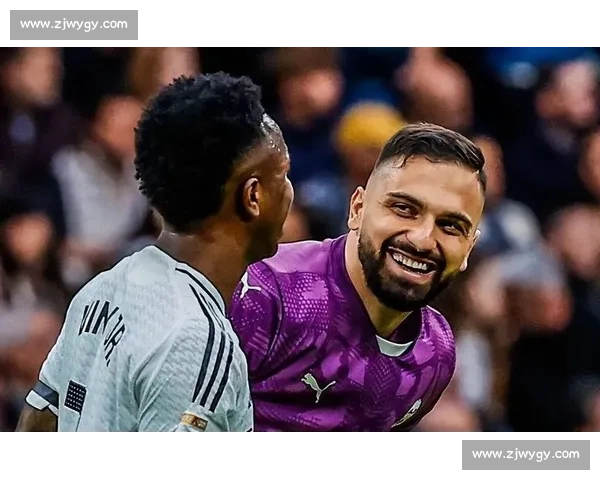 马马尔达什维利深情告别瓦伦西亚，官宣加盟利物浦开启英超新征程